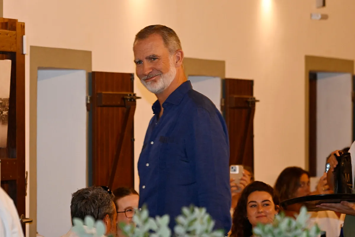 El Rey Felipe aparece por sorpresa en Mallorca: la comida con amigos en un restaurante de Portixol