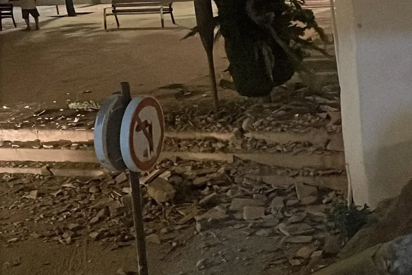 Un fuerte terremoto de intensidad 5 sacude Granada de madrugada y causa daños materiales