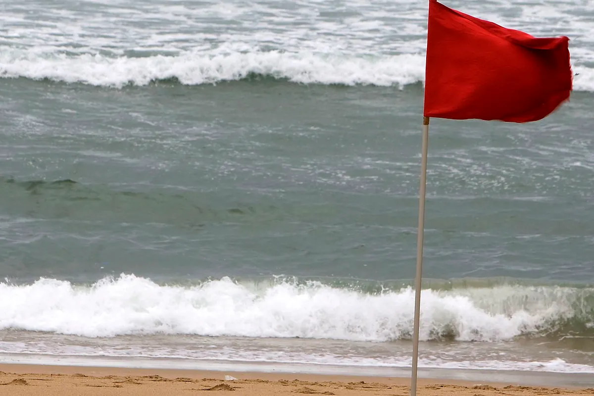 Two Ukrainian tourists drown at Guardamar beach