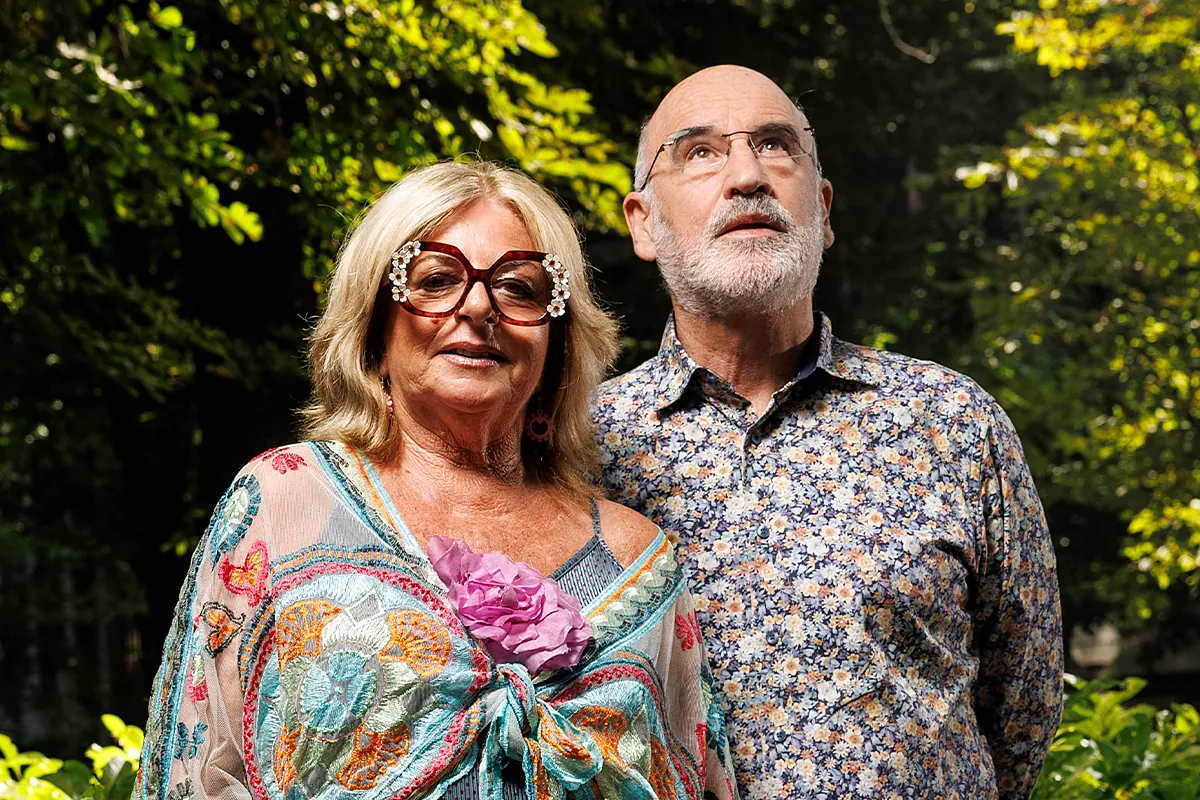 Fernando Aramburu a Consuelo Ordóñez: "Uno me llamó 'escritor estatal'. Fue su manera de ponerme en el paredón"