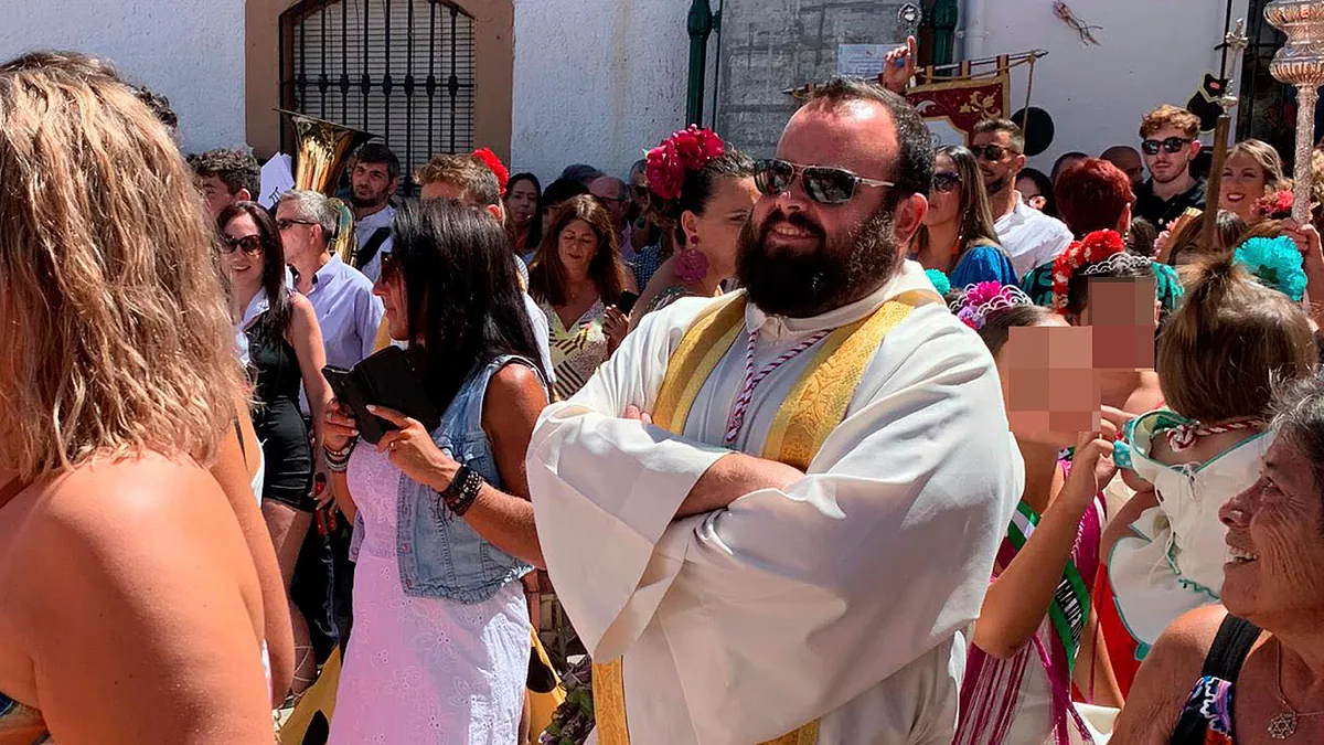 Las carpetas del padre Fran, el cura con novia que violaba y grababa a sus feligresas tras sedarlas con éxtasis líquido