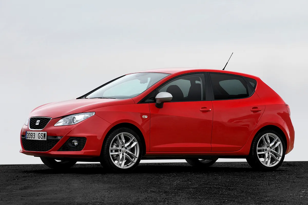 Seat a las marcas chinas, del diésel a los híbridos y con los SUV al frente: cómo ha cambiado el mercado entre 2010 y 2026