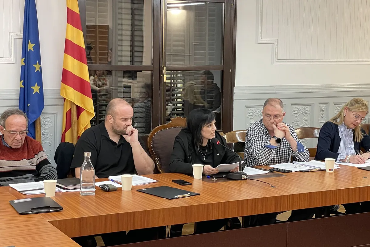 El PSC elige a dos sindicalistas de UGT como nuevos concejales en Ripoll tras la crisis por facilitar los Presupuestos de Sílvia Orriols