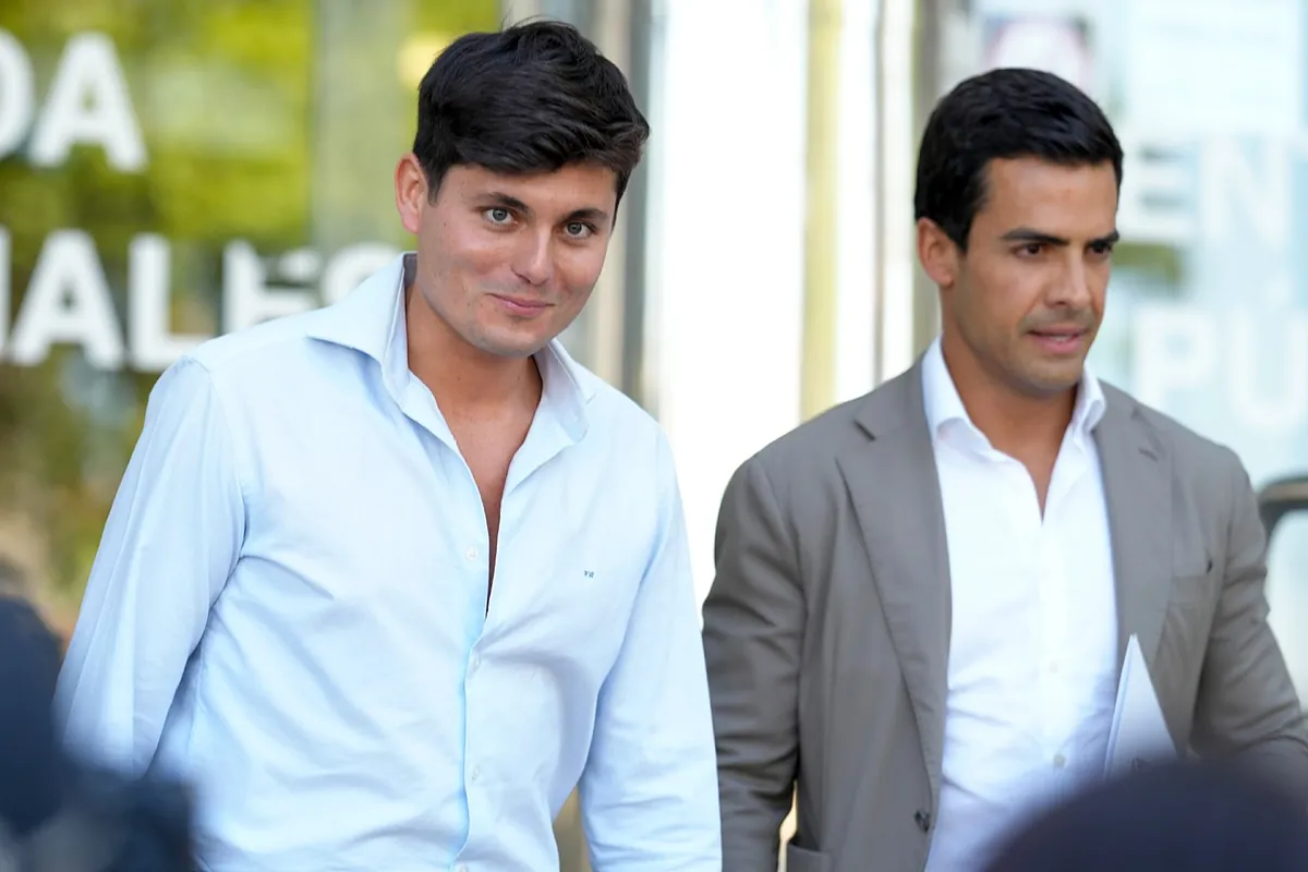 Vito Quiles, tras presentarse en el juzgado: "No estoy dispuesto a que Sánchez tenga mi foto engrilletado"