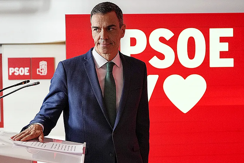 Sánchez critica que es víctima de filtraciones de la UCO "para derribar a  un gobierno legítimo" | España