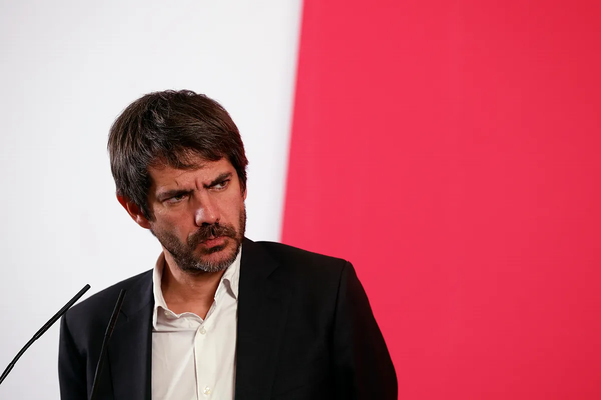 Los sindicatos instan a Urtasun a que rectifique su plan para reformar el INAEM: "La cultura no es mercancía"