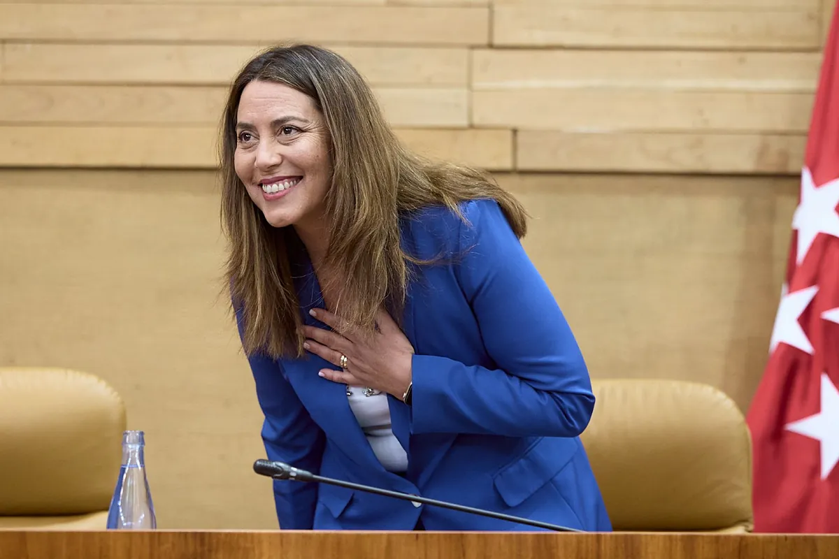 Aplausos del PP para recibir a Ana Millán tras el archivo de su causa por presunta corrupción