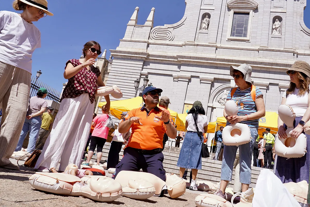Un máster exprés para los 2.600 voluntarios de la visita del Papa: "El 112 va a estar saturado; es importante que sepan reaccionar y no se pongan nerviosos"