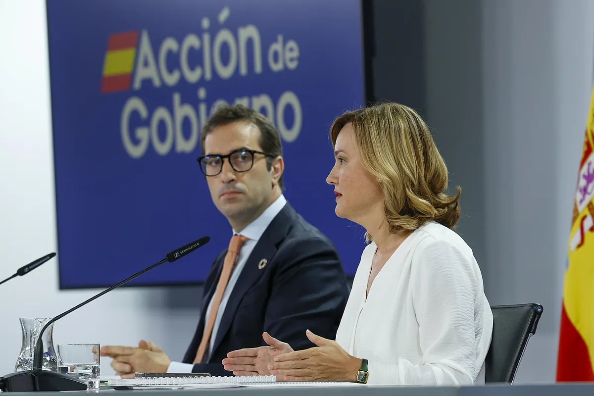 El Gobierno asegura "todo el respaldo" a Ana Redondo y acusa al PP de ...