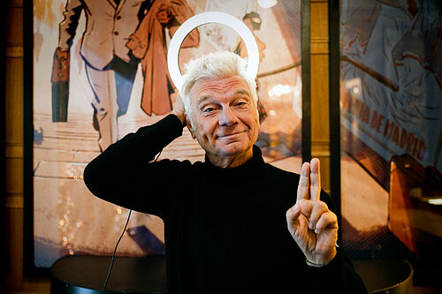 Carles Sans: "Lo dejo porque no quiero ser como esos artistas a los que se mira m�s con cari�o que con admiraci�n"