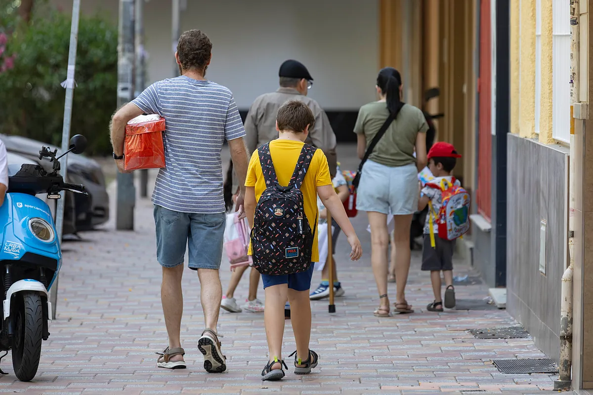 Cara y cruz de los 10 millones de extranjeros: uno de cada 3 residentes en Baleares ha nacido en otro país, frente a sólo el 6% en Extremadura
