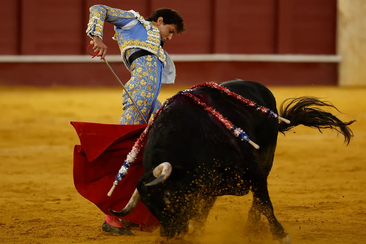 Toros hoy, jueves 27 de agosto de 2026: carteles, horarios y quién torea en los festejos