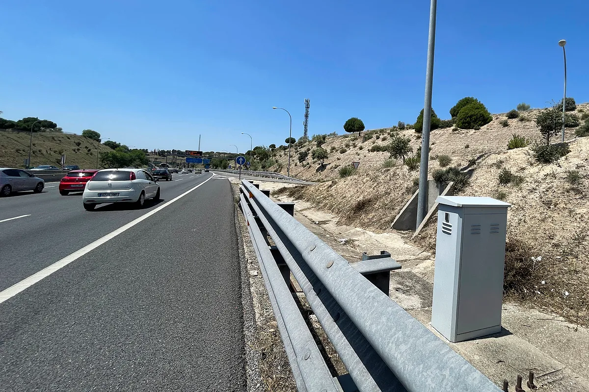 Las grandes ciudades acabaron 2025 recaudando en multas de tráfico 100 millones de euros más de lo anunciado