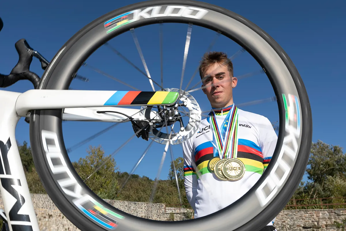 Benjamín Noval Jr. prepares for Ineos debut