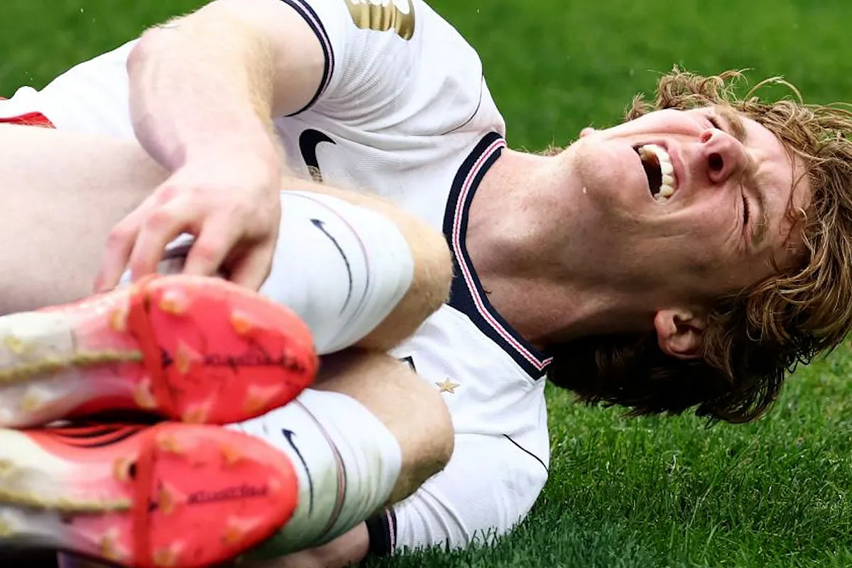 El momento de Gordon retorciéndose de dolor ante el partido contra Ghana