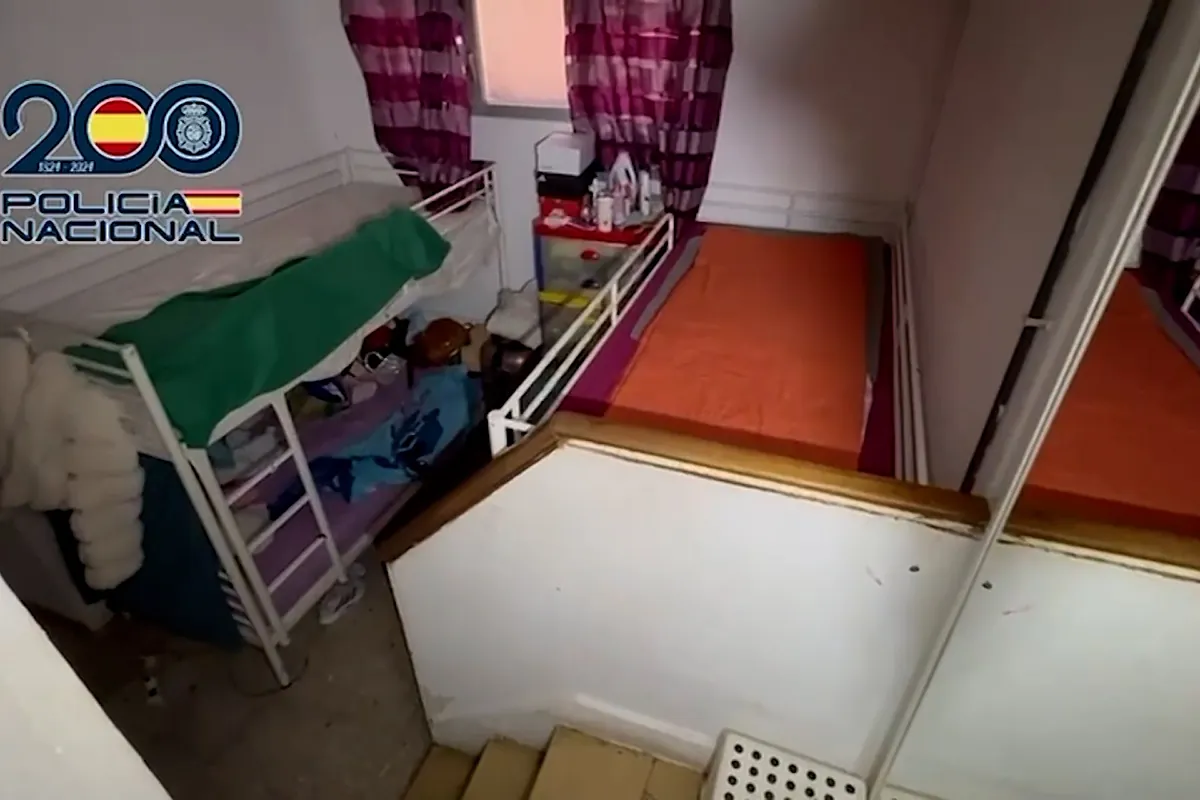 Así es el chalet de los horrores de Arturo Soria: obligadas a prostituirse con menores las 24 horas