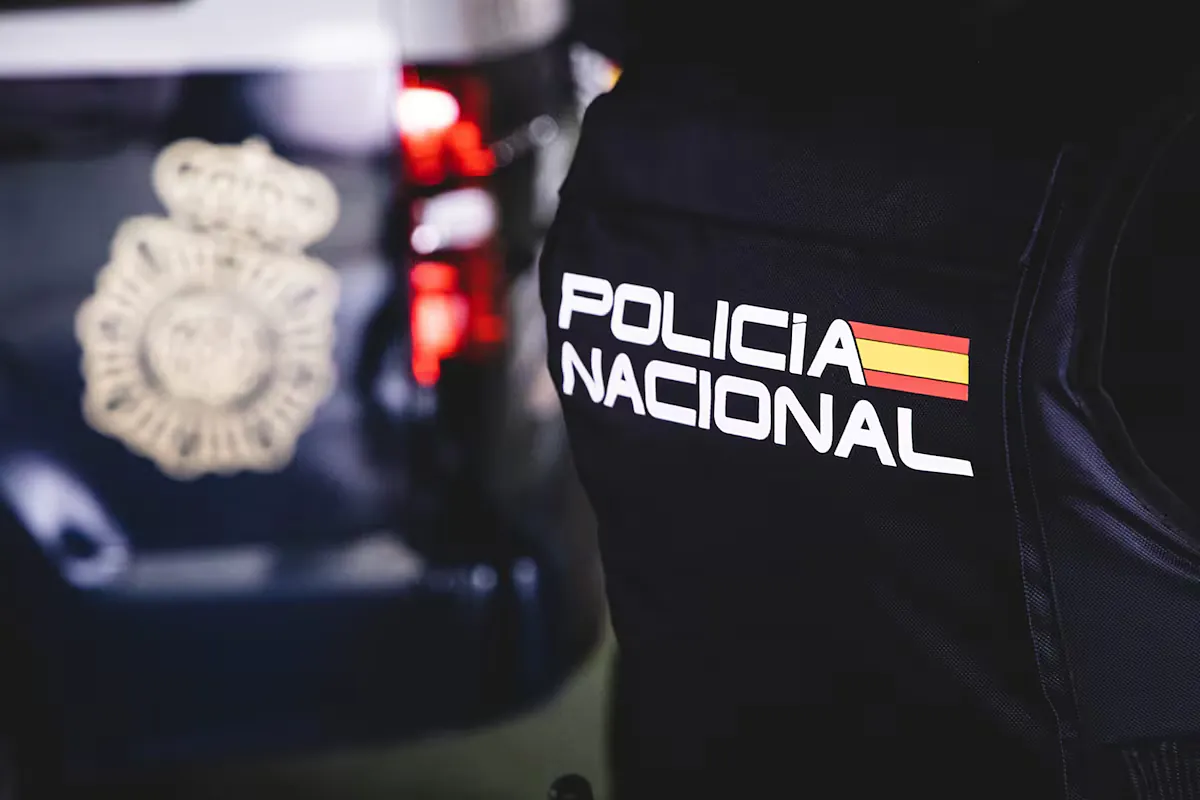Encuentran el cadáver de un hombre junto a una nave de un polígono industrial de Vigo