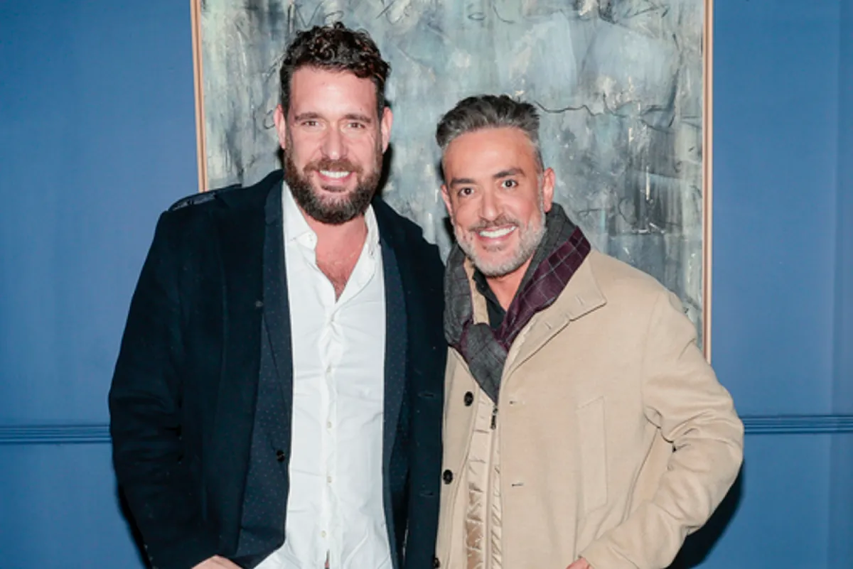 La emoción de Kiko Hernández y Fran Antón en la Comunión de sus hijas