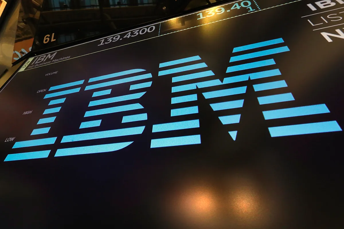 IBM, zayıf sonuçlarıyla borsada %25 değer kaybetti ve teknoloji hisselerinden kaçışa yol açtı