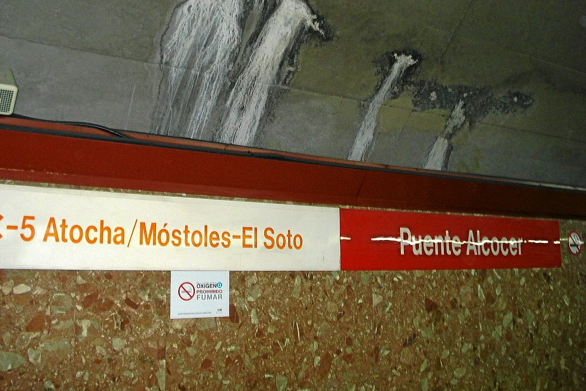 Herido por arma blanca un joven de 20 años en la estación de Renfe Puente Alcocer en Villaverde