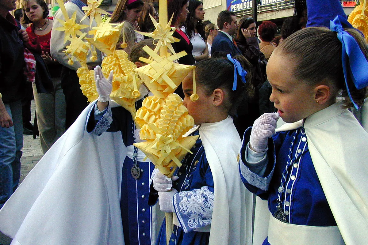 Procesiones en Granada hoy, Domingo de Ramos, de la Semana Santa 2026: horarios y recorridos