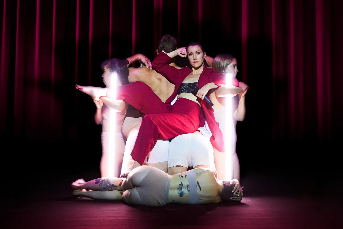 Una piscina-escenario, 'shows' del mundo, talento local y espectáculos en tiempo récord para agrandar el circo, en el 'menú' del Price de este año