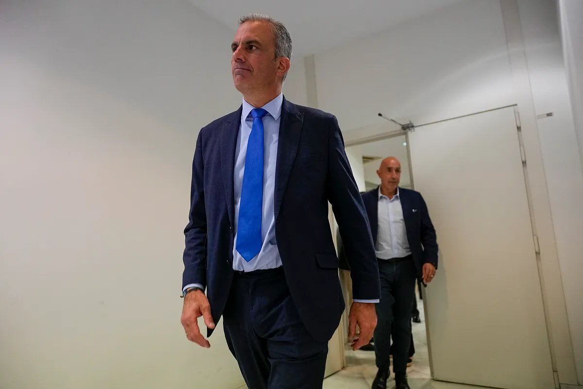 Vox retira a Ortega Smith de la portavocía adjunta en el Congreso | España