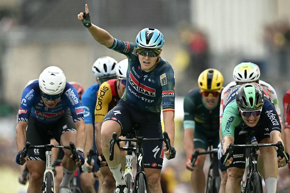 Merlier abrocha su triplete en el Tour tras una espeluznante caída de Gaviria
