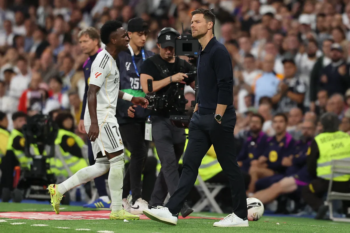 Del enfado de Vinicius a los bailes de Aitana: Javier Bartolozzi, el ojo que todo lo ve en el Bernabéu y la Velada del Año