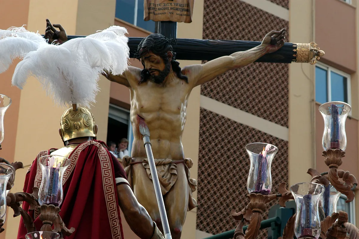 Procesiones en Granada hoy, Viernes Santo, de la Semana Santa 2026: horarios y recorridos