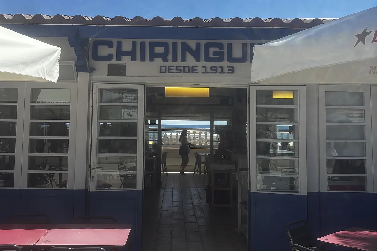 La falsa leyenda del que probablemente sea el peor chiringuito de España: "Nos vamos porque la camarera está desbordada"