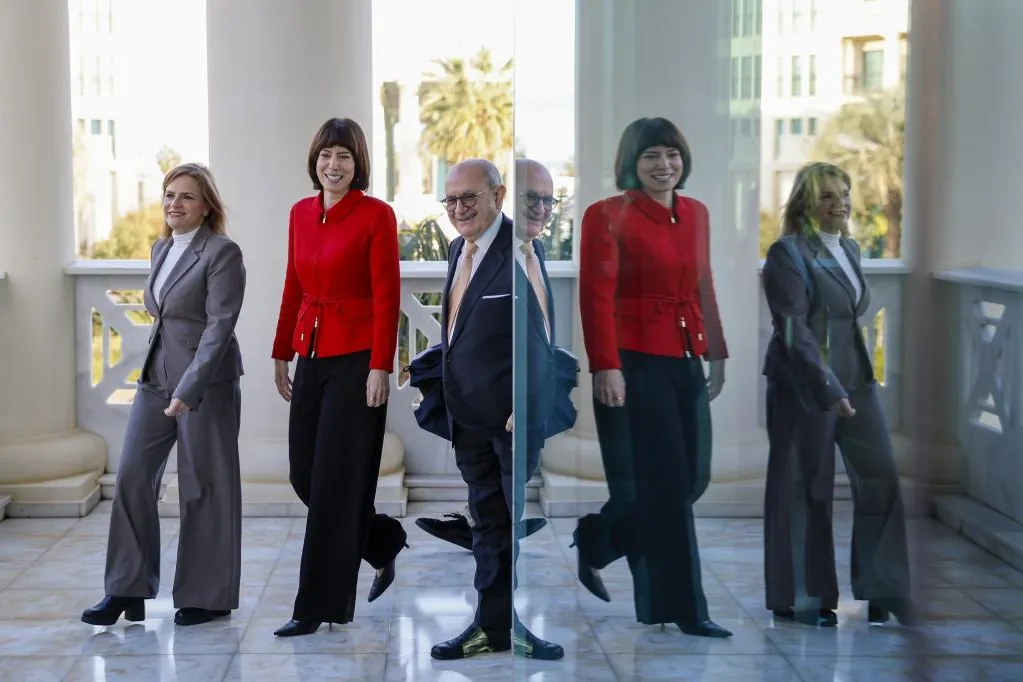 El deshielo Gobierno-Generalitat dura un día: el PSOE se lanza contra Llorca y el disparate de sus reivindicaciones