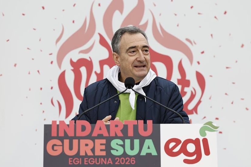 Aitor Esteban, año I: el trantrán del PNV envalentona a EH Bildu | País  Vasco