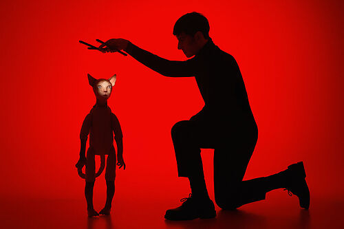 El creador Mat�as Umpierrez sube a escena los discursos de odio en una 'performance' que critica un mal que atraviesa siglos, culturas y tecnolog�as