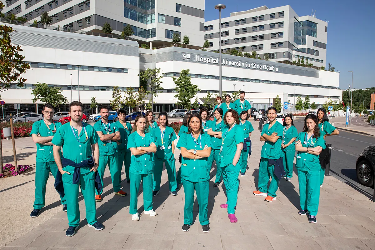 La rebelión de los anestesistas arrastra al resto de médicos contra Mónica García, que busca tramitar cuanto antes su reforma