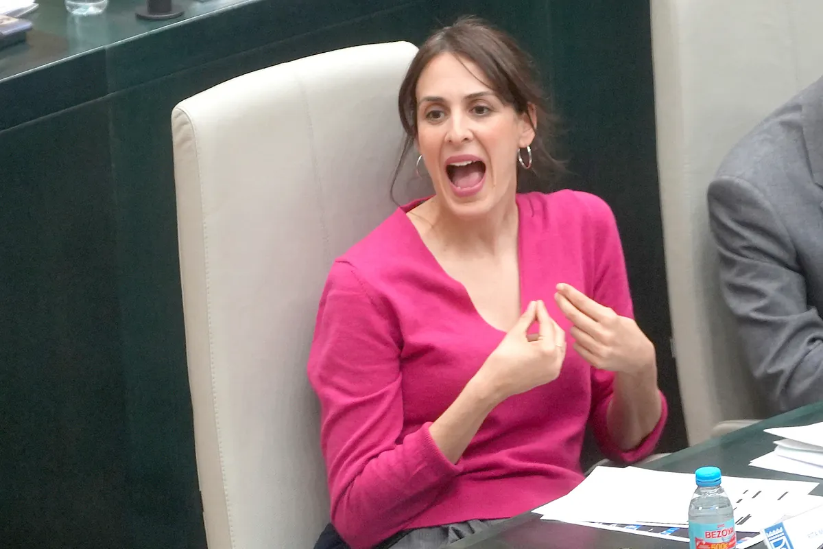Rita Maestre se encuentra con exámenes finales en julio: de la "vía alternativa" en Más Madrid a la reaparición de Marta Higueras: "No da mucha confianza un grupo partido en tres"