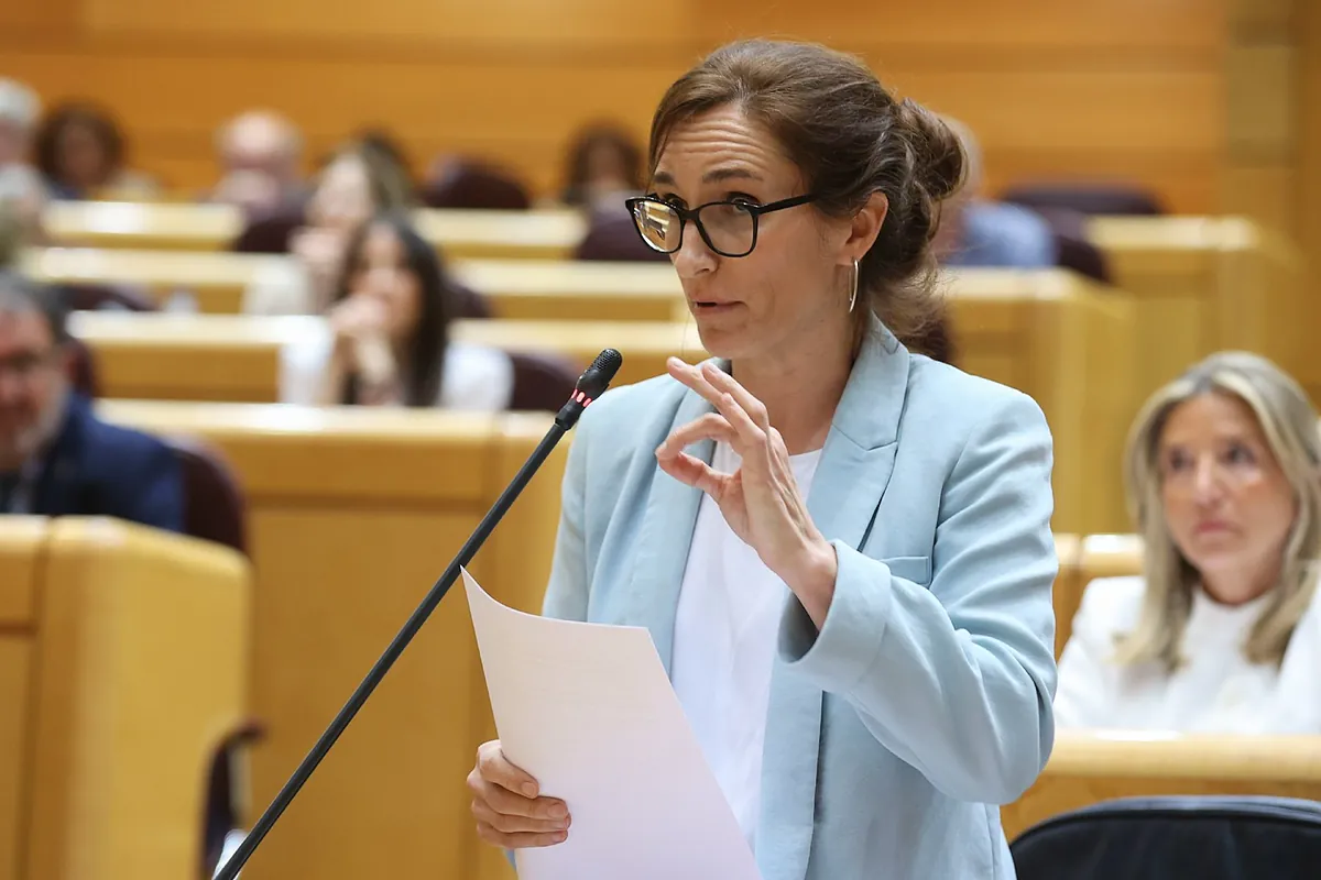 Mónica García asegura que se intentó "boicotear" la operación del Hondius la noche anterior