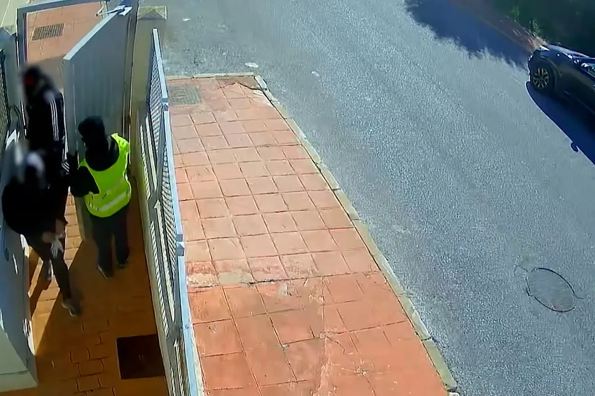 Unos narcos son pillados 'in fraganti' cuando iban a llevarse dos toneladas de hachís de otro clan