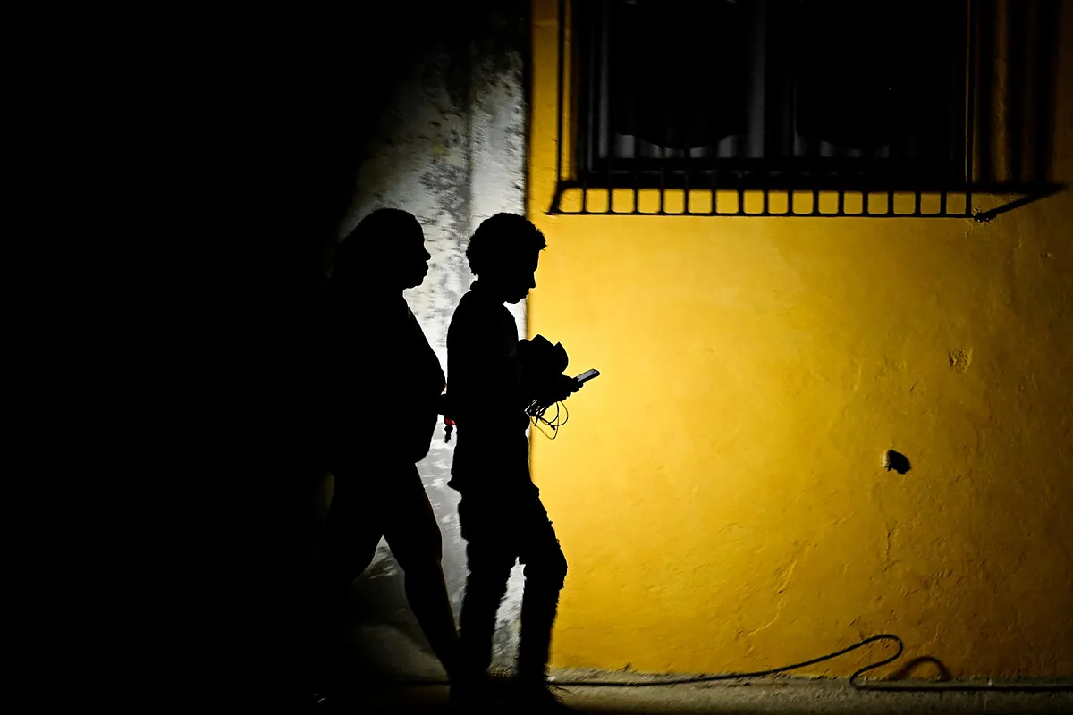 Masivo apagón en Cuba que afecta a 9 millones de personas