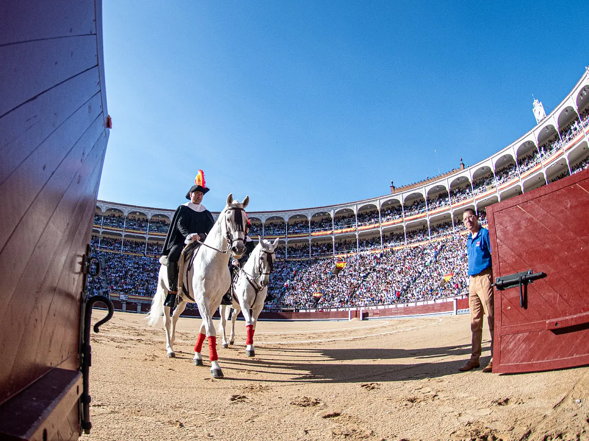 La feria de San Isidro cuelga ya seis carteles de 'No hay billetes' en Las Ventas a un mes de su comienzo