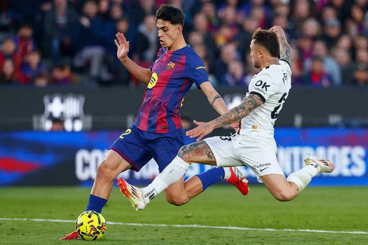 Marc Bernal, el primer 'niño' de Flick, despliega otra vez las alas