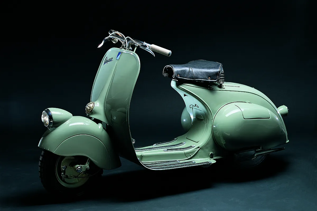 La Vespa, la 'avispa' con ruedas, cumple 80 años pletóricos