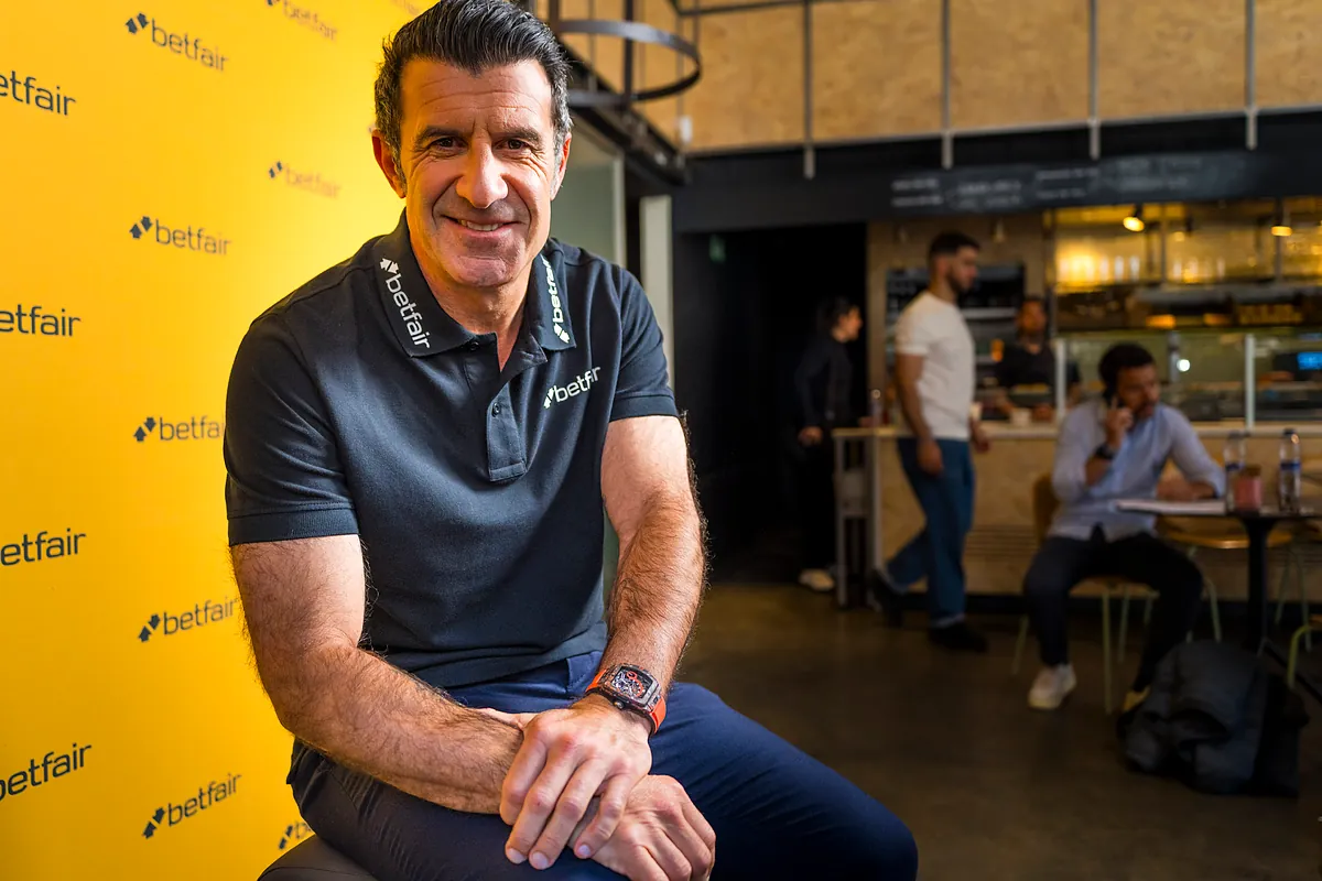 Figo: "¿El calendario? Si quieres cobrar más, tienes que trabajar más, jugar más partidos"
