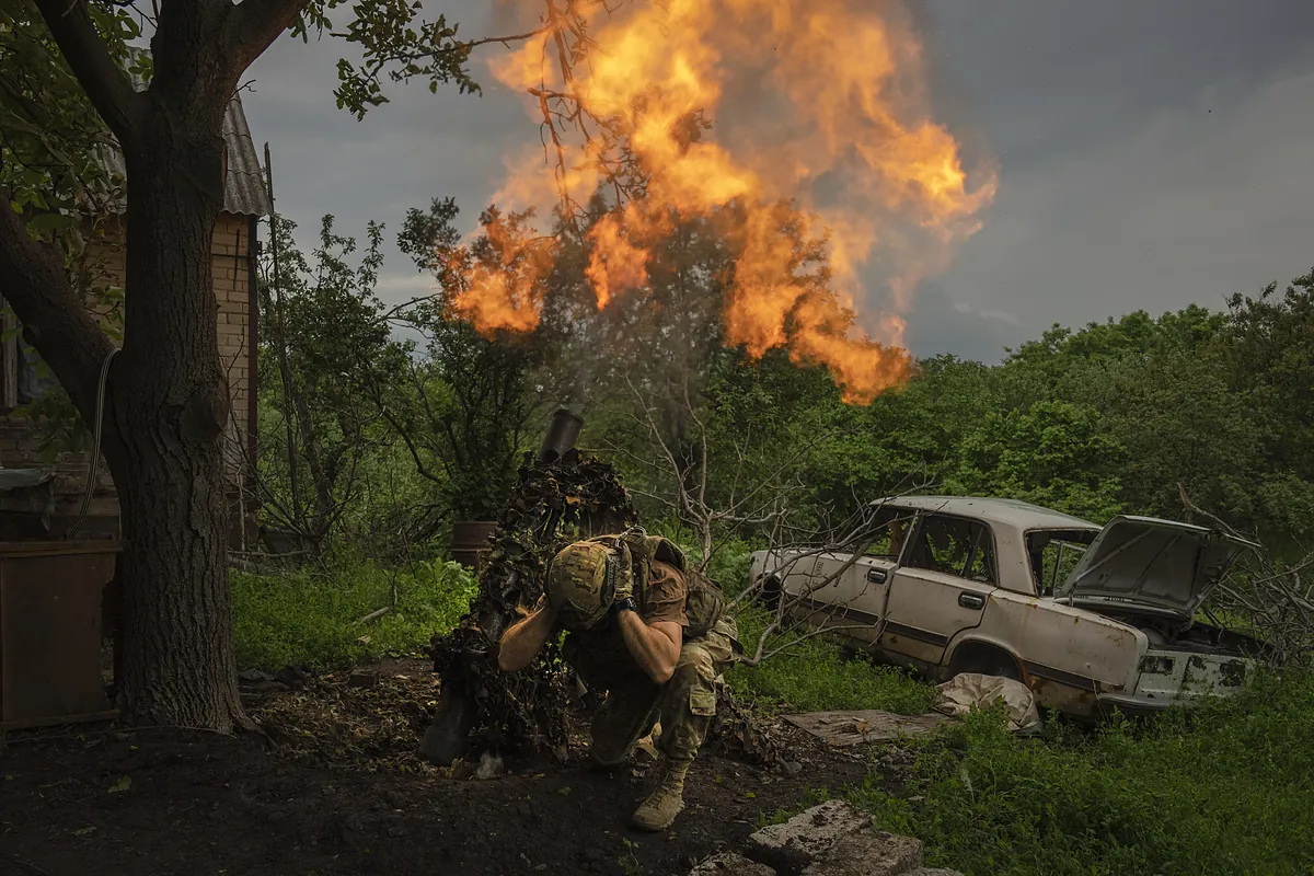 Guerra Ucrania-Rusia, última hora en directo | Rusia toma uno de los bastiones ucranianos de Donetsk y continúa su avance en el este de Ucrania