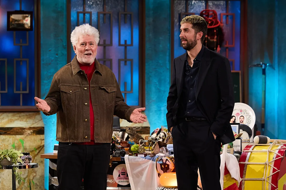 Pedro Almodóvar alegra la noche a David Broncano: La Revuelta gana a El Hormiguero cuatro meses después