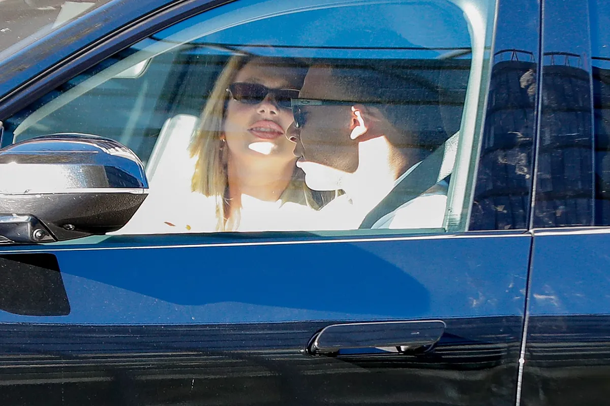 Ester Expósito y Mbappé pillados: 'matcha latte' en el Starbucks y fin de los rumores