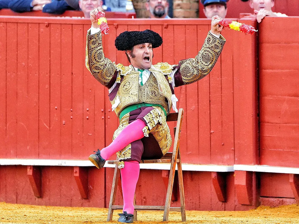 Morante de la Puebla y David de Miranda se reparten los premios de la feria del Abril