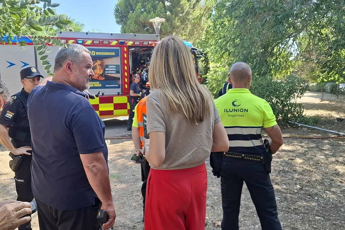 Dos incendios próximos a las vías causan cortes en las líneas C-2, C-7, C-8 y C-10 de Cercanías