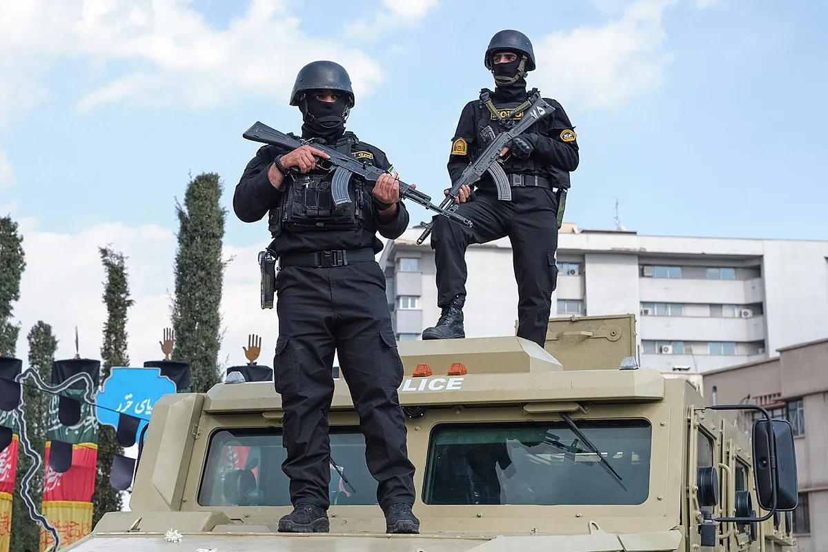 Irán quita a Irak las restricciones en el Estrecho de Ormuz por "su lucha contra EEUU": "Es digno de elogio"