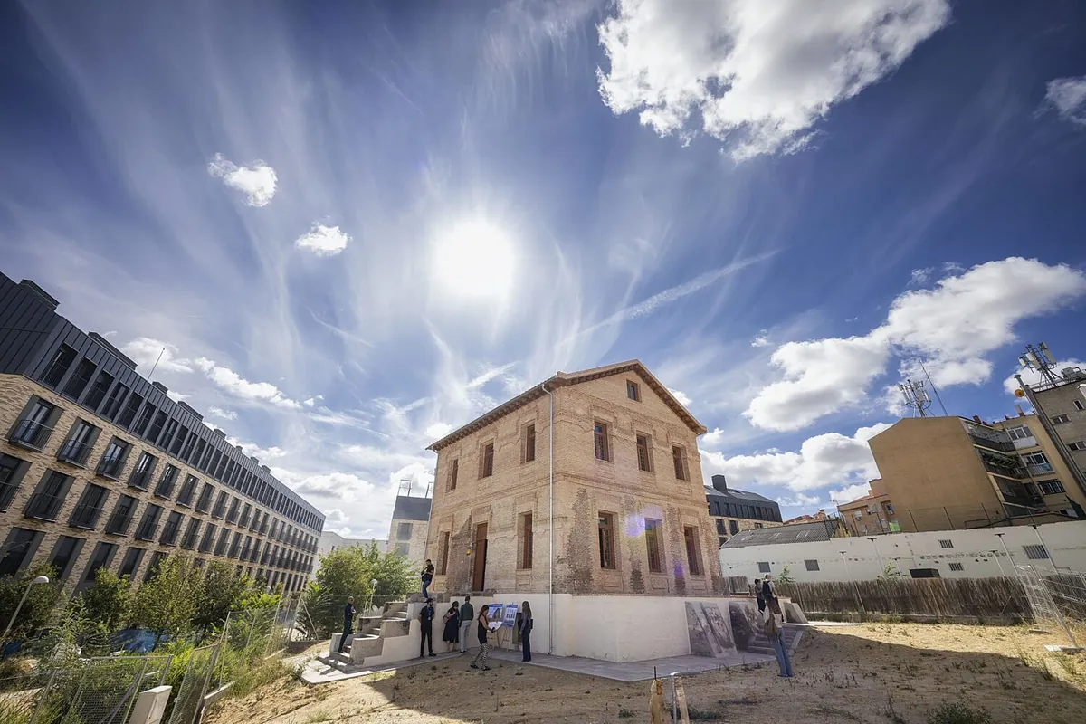 La resurrección del histórico palacete de la Villa de San Miguel: de fábrica de jabones a escenario de cine y, ahora, espacio cultural para Carabanchel